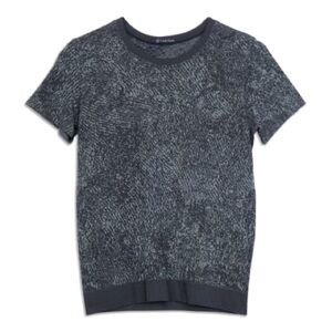 Lululemon Women’s Swiftly Tech Relaxed Fit